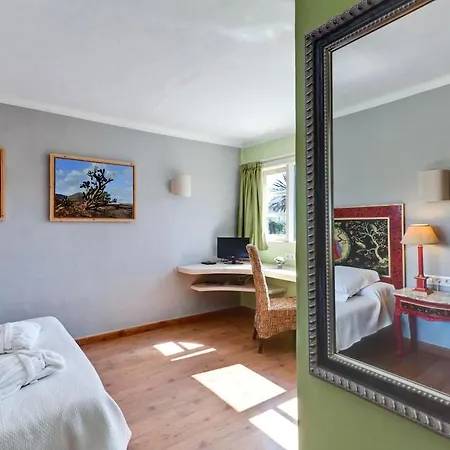 Hotel Casa De Hilario 3*