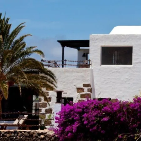 Casa De Hilario 3*